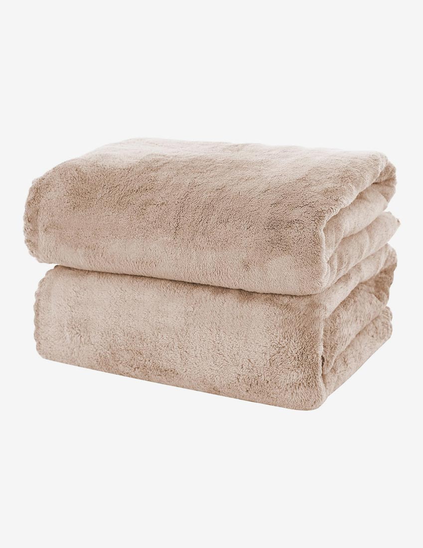 Enormous Silk Gloves - Image 4